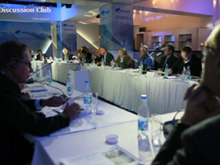 冯绍雷主任出席2015年瓦尔代国际辩论俱乐部年会